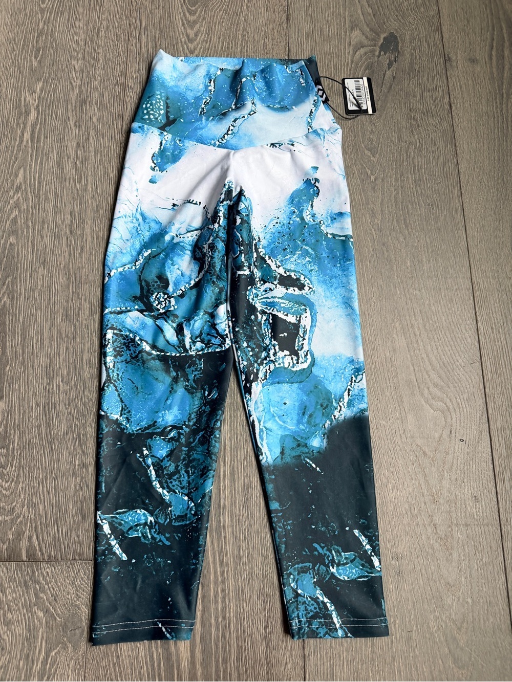 Exotica Glacier Girl Performance High Waisted Capri Crop Leggings Size XS